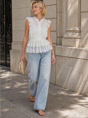 NWT AllSaints Lola Embroidered Ruffle Top White Lace Peplum Blouse Size 2